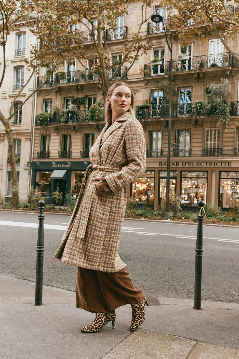Aman Coat