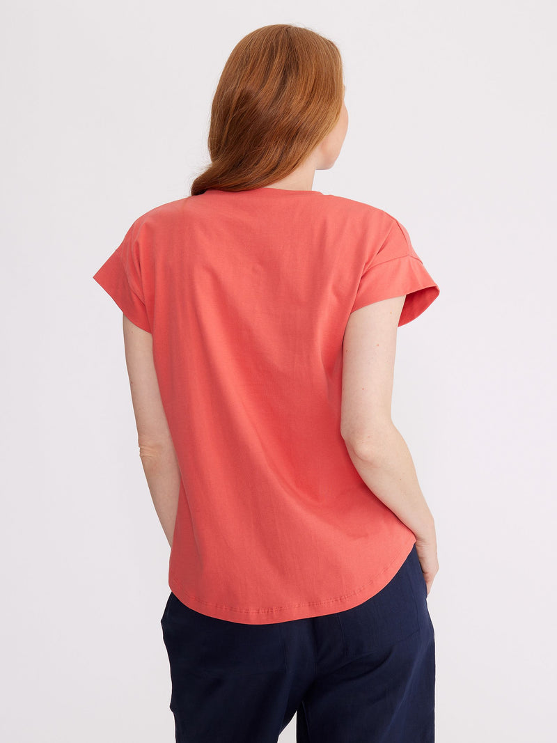 ESSENTIAL V NECK TEE